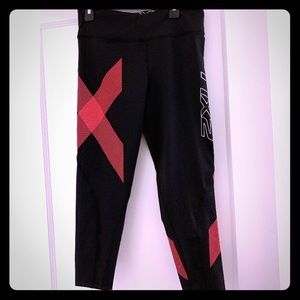 New never worn 2XU muscle relief leggings